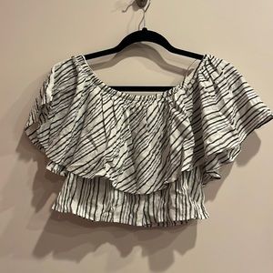 NWOT Reformation Off Shoulder Black and White Printed Top Size Small